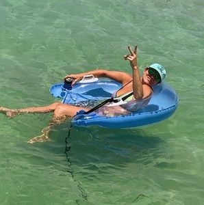 Meet your Posher, Christina